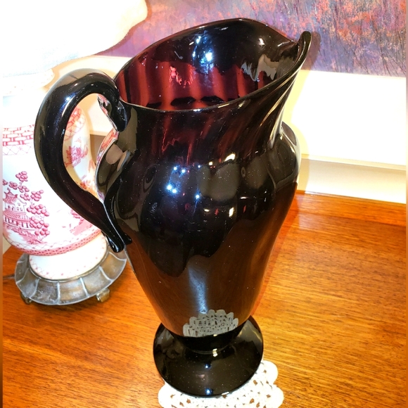 Stunning Amethyst Glass Mouthblown Pitcher. - Picture 3 of 9